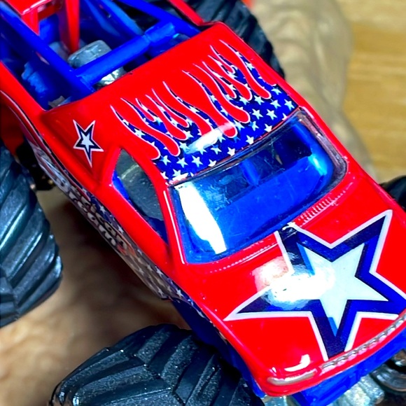 American Dream - Picture 2 of 3